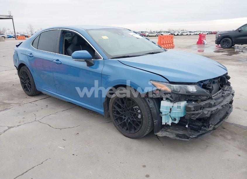 2023 Toyota Camry SE (VIN 4T1G11AK2PU157951) main photo