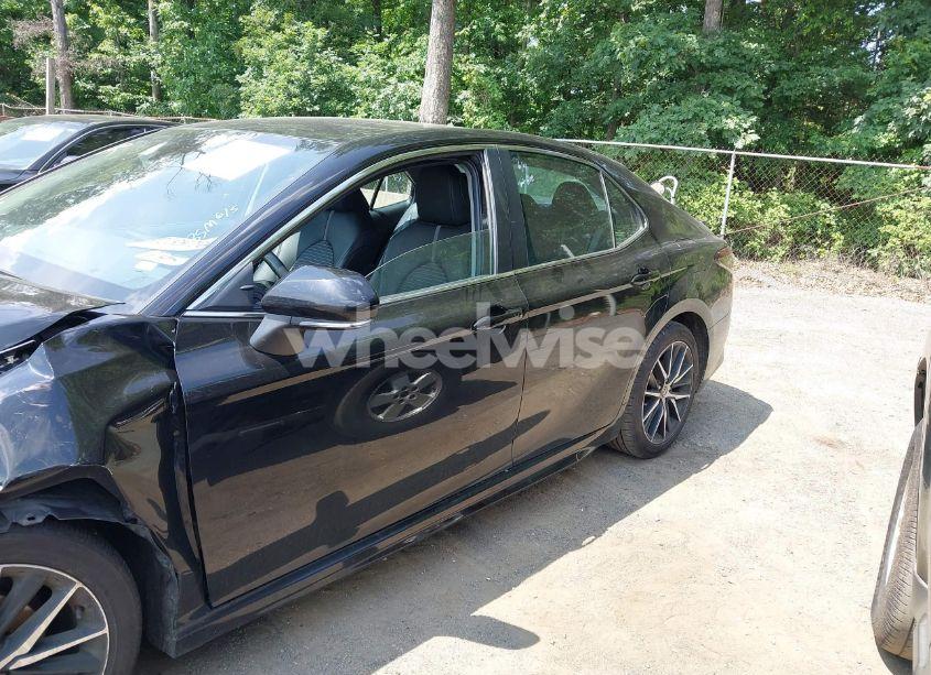 Photo 14 of 2023 Toyota Camry SE (VIN 4T1G11AK2PU161112)