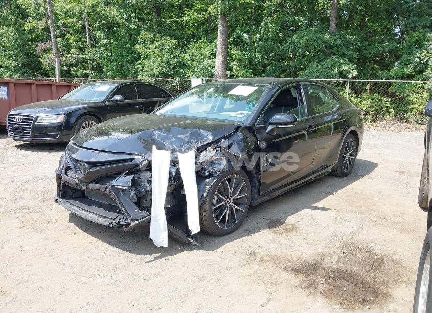 Photo 2 of 2023 Toyota Camry SE (VIN 4T1G11AK2PU161112)