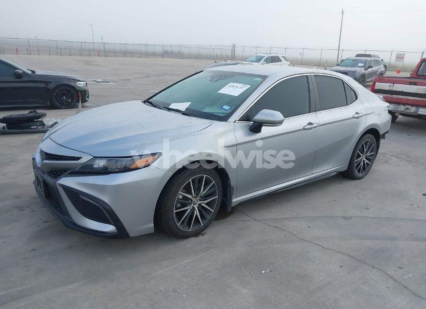 Photo 2 of 2023 Toyota Camry SE (VIN 4T1G11AK2PU730668)