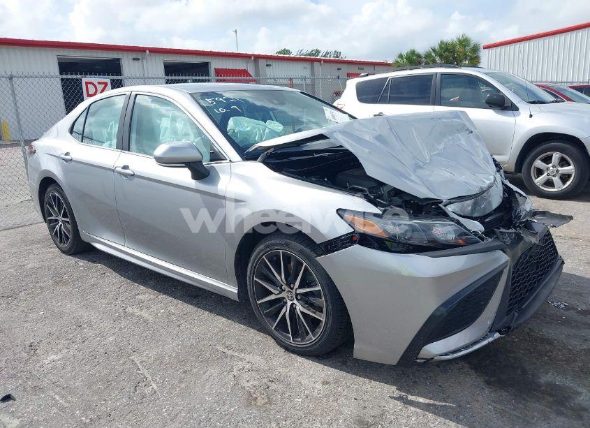 2023 Toyota Camry SE (VIN 4T1G11AK2PU735921) main photo
