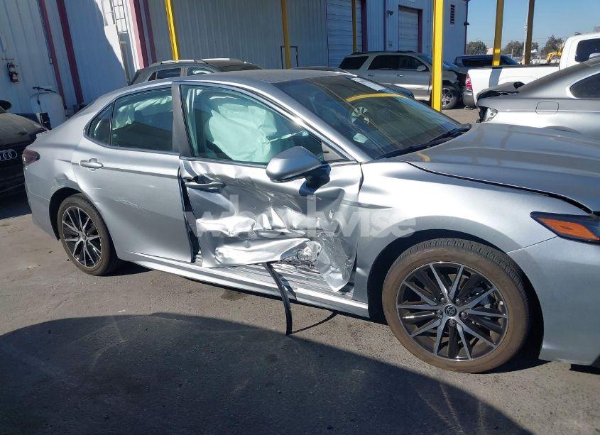 Photo 6 of 2023 Toyota Camry SE (VIN 4T1G11AK2PU740245)