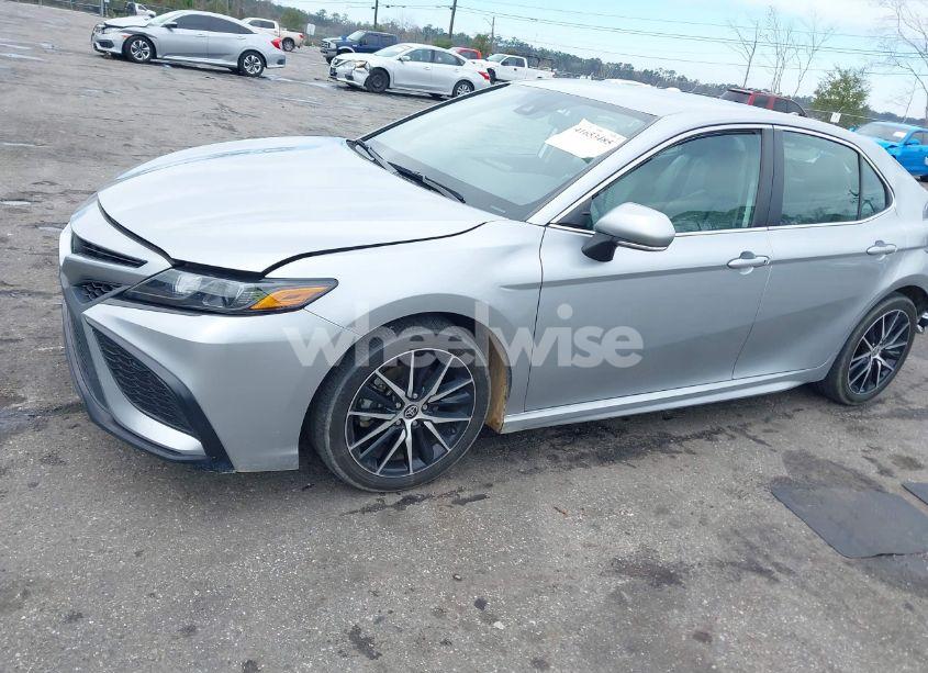 Photo 2 of 2023 Toyota Camry SE (VIN 4T1G11AK2PU748653)