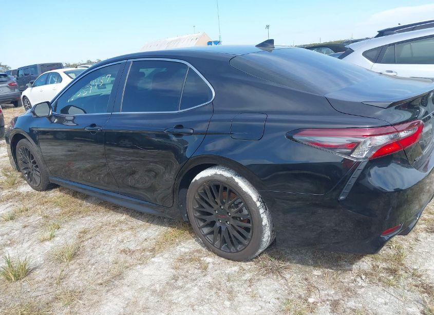 Photo 3 of 2023 Toyota Camry SE (VIN 4T1G11AK2PU757062)