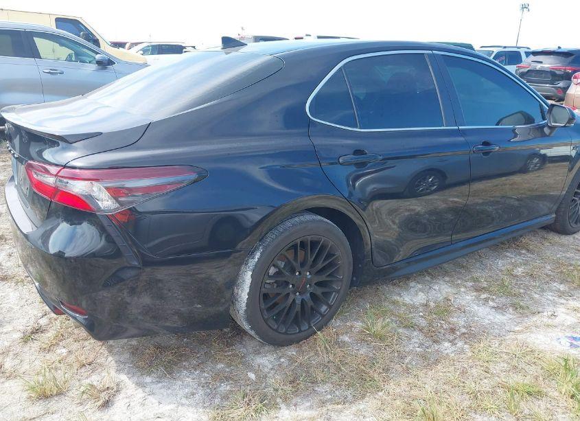 Photo 4 of 2023 Toyota Camry SE (VIN 4T1G11AK2PU757062)