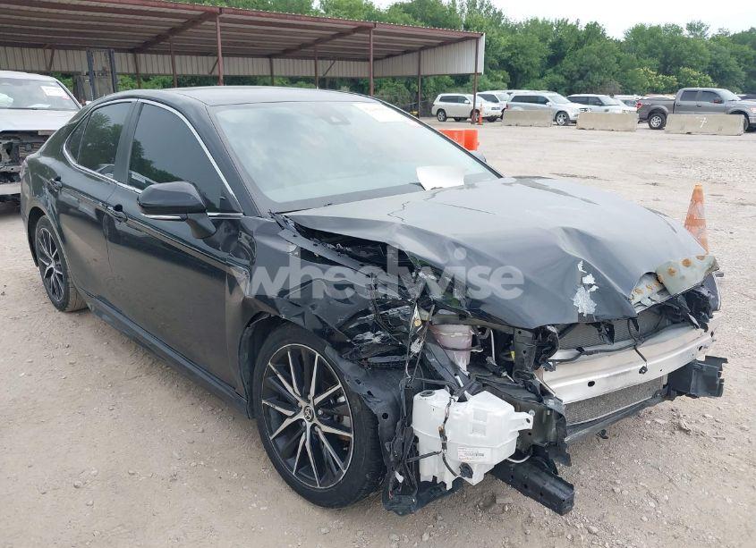 2023 Toyota Camry SE (VIN 4T1G11AK2PU769311) main photo