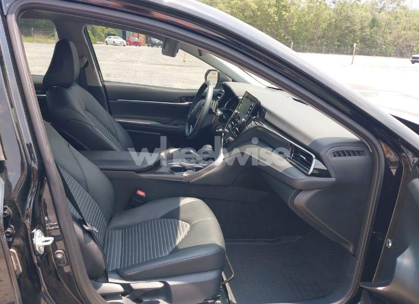 Photo 5 of 2023 Toyota Camry SE (VIN 4T1G11AK2PU788425)