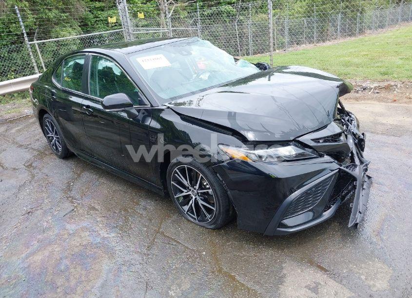 2023 Toyota Camry SE (VIN 4T1G11AK2PU794953) main photo