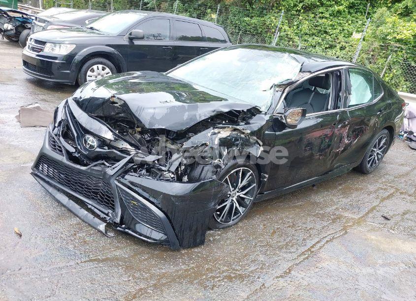 Photo 2 of 2023 Toyota Camry SE (VIN 4T1G11AK2PU794953)