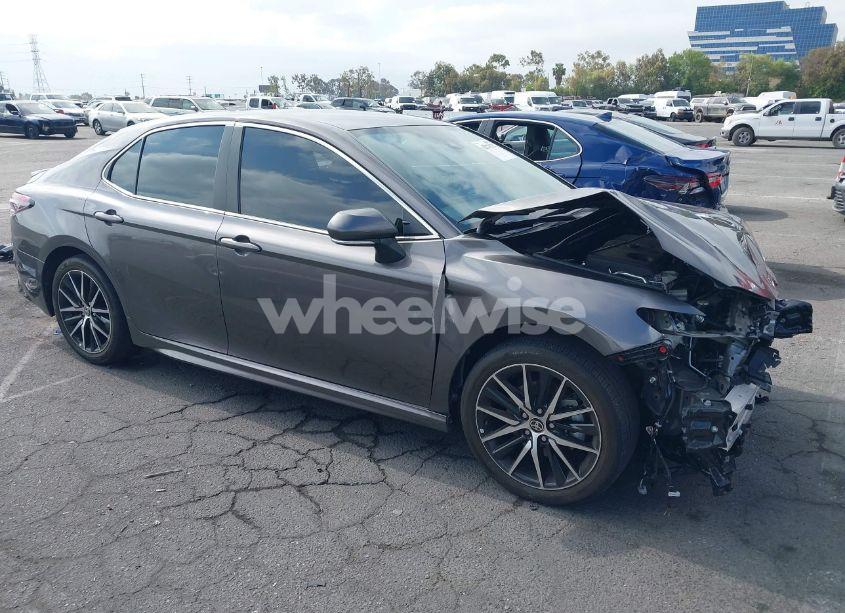 2023 Toyota Camry (VIN 4T1G11AK2PU806759) main photo