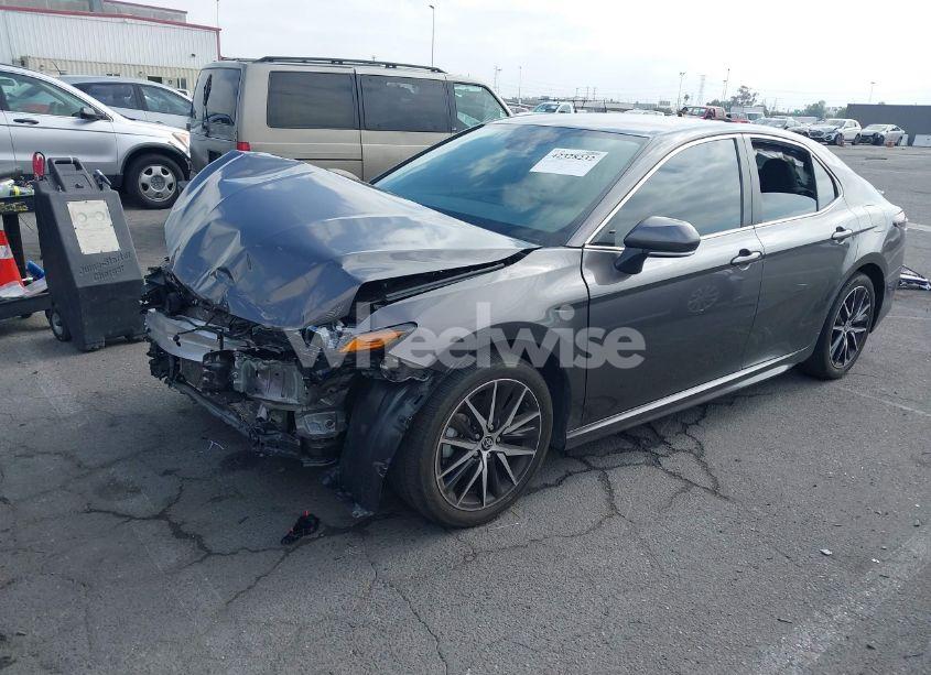 Photo 2 of 2023 Toyota Camry (VIN 4T1G11AK2PU806759)