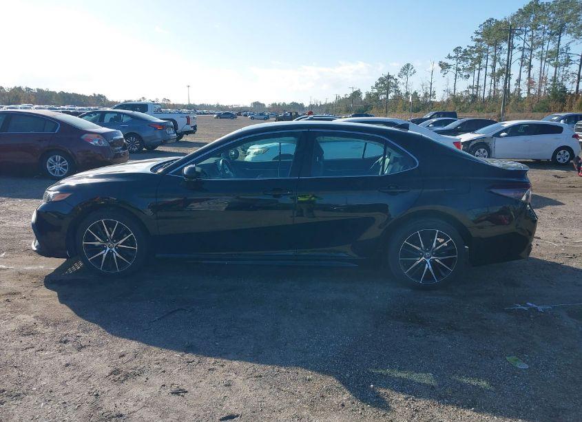 Photo 14 of 2023 Toyota Camry SE (VIN 4T1G11AK2PU811489)