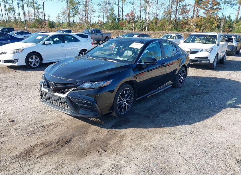 Photo 2 of 2023 Toyota Camry SE (VIN 4T1G11AK2PU811489)