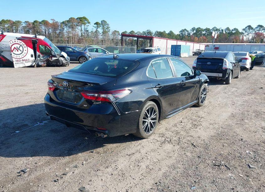 Photo 4 of 2023 Toyota Camry SE (VIN 4T1G11AK2PU811489)