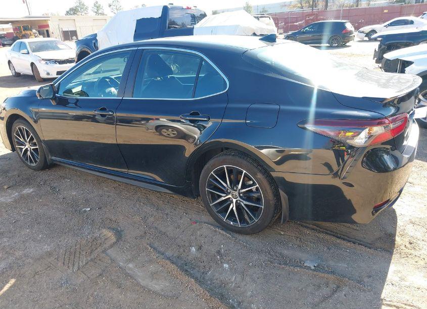 Photo 3 of 2024 Toyota Camry SE (VIN 4T1G11AK2RU215382)