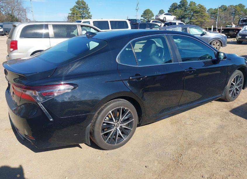 Photo 4 of 2024 Toyota Camry SE (VIN 4T1G11AK2RU215382)