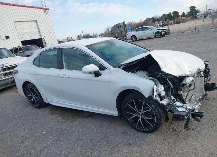 Photo 13 of 2024 Toyota Camry SE (VIN 4T1G11AK2RU238080)