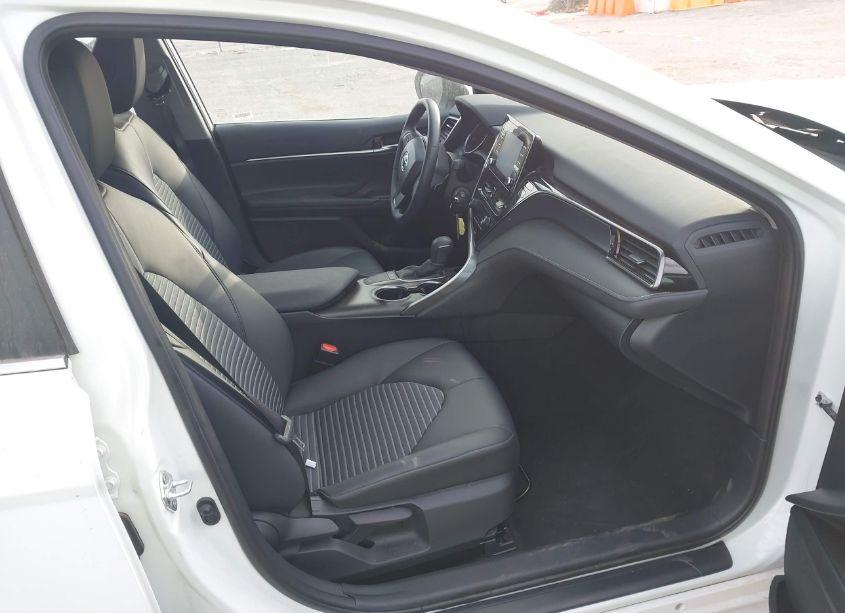 Photo 5 of 2024 Toyota Camry SE (VIN 4T1G11AK2RU238080)