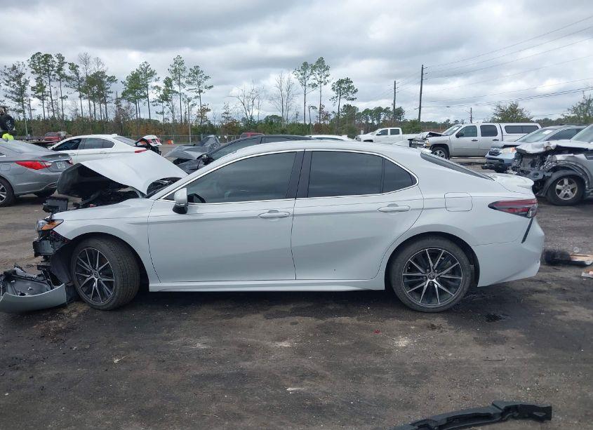 Photo 14 of 2024 Toyota Camry SE (VIN 4T1G11AK2RU265344)