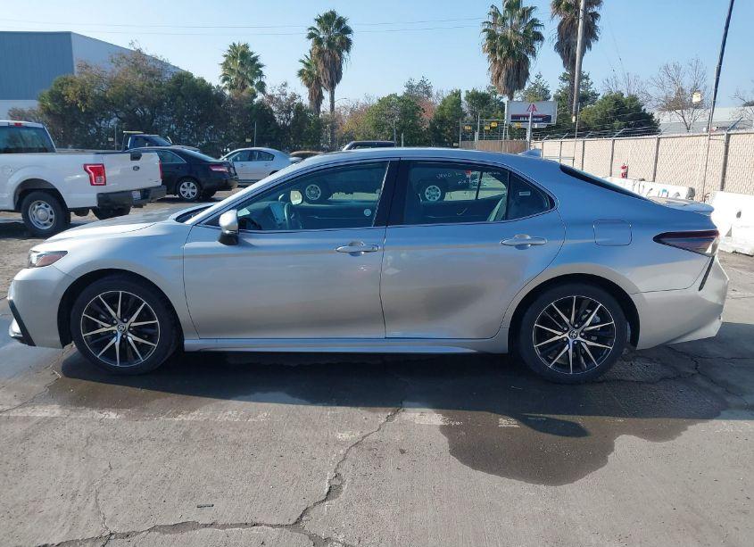 Photo 14 of 2024 Toyota Camry SE (VIN 4T1G11AK2RU863157)