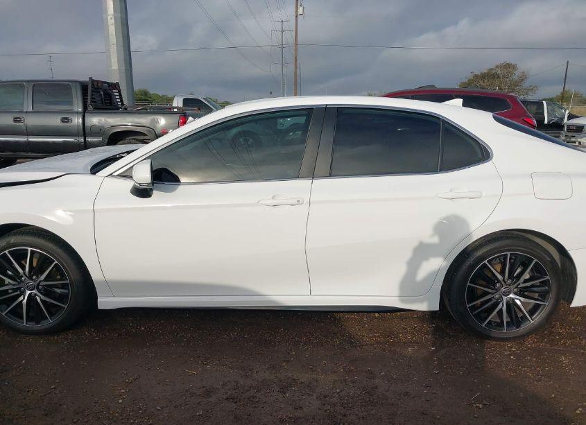 Photo 15 of 2024 Toyota Camry SE (VIN 4T1G11AK2RU866060)