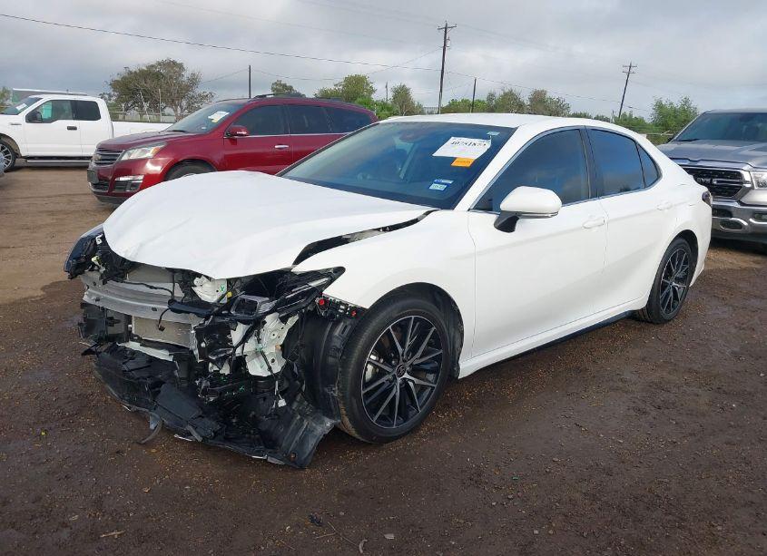 Photo 2 of 2024 Toyota Camry SE (VIN 4T1G11AK2RU866060)