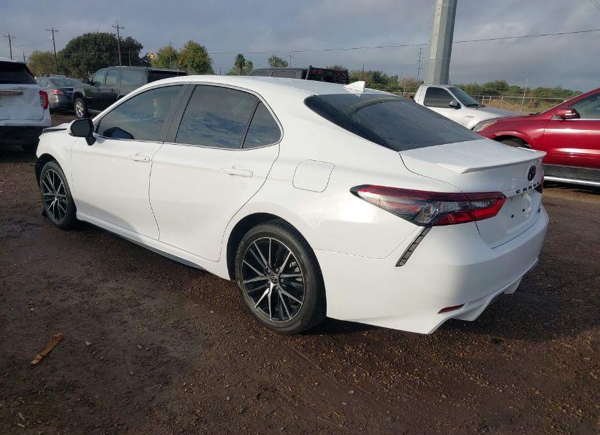 Photo 3 of 2024 Toyota Camry SE (VIN 4T1G11AK2RU866060)