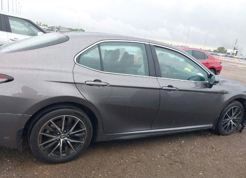 Photo 13 of 2024 Toyota Camry SE (VIN 4T1G11AK2RU902314)