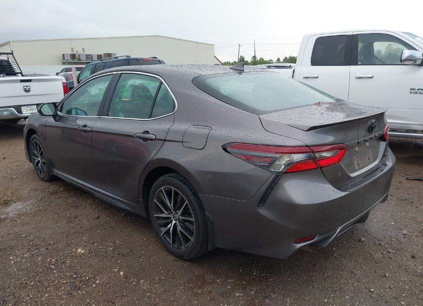 Photo 3 of 2024 Toyota Camry SE (VIN 4T1G11AK2RU902314)