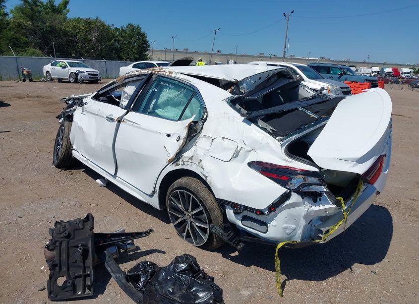 Photo 3 of 2024 Toyota Camry SE (VIN 4T1G11AK2RU911028)