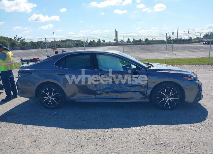 Photo 14 of 2024 Toyota Camry SE (VIN 4T1G11AK2RU919839)