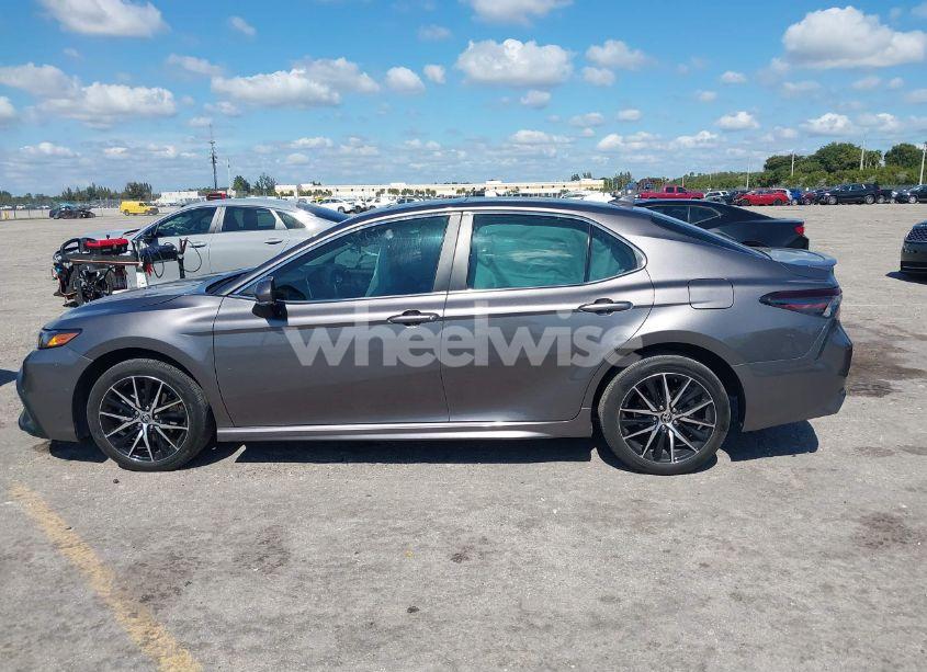 Photo 15 of 2024 Toyota Camry SE (VIN 4T1G11AK2RU919839)