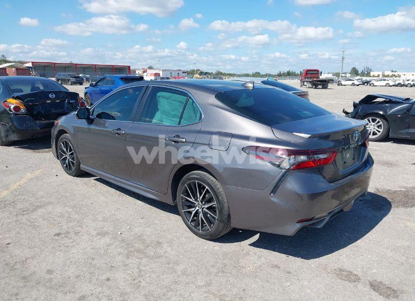 Photo 3 of 2024 Toyota Camry SE (VIN 4T1G11AK2RU919839)