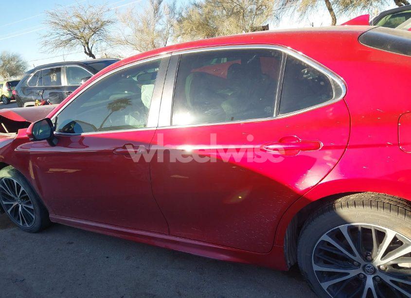 Photo 14 of 2020 Toyota Camry SE (VIN 4T1G11AK3LU309648)