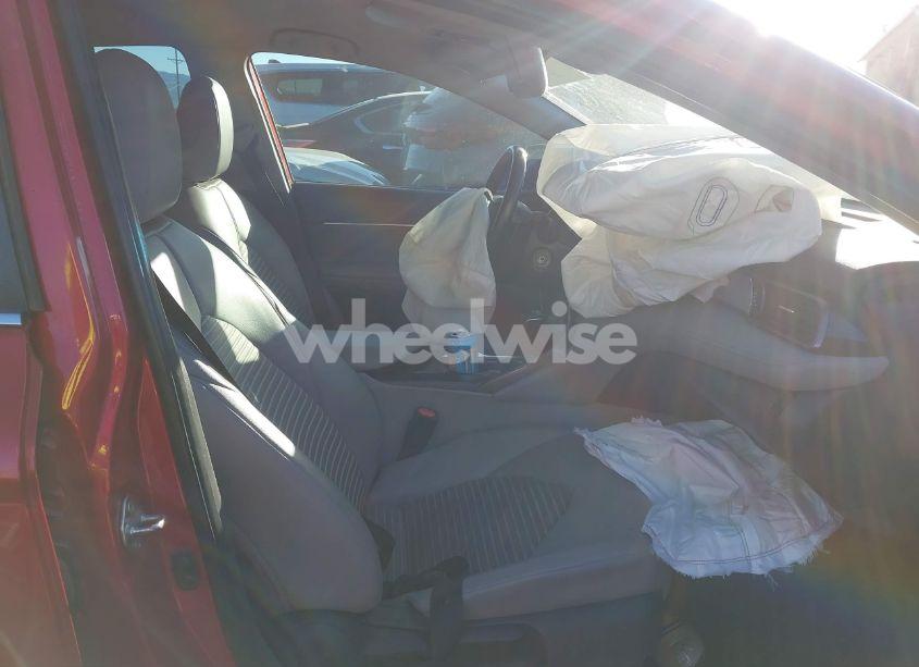 Photo 5 of 2020 Toyota Camry SE (VIN 4T1G11AK3LU309648)