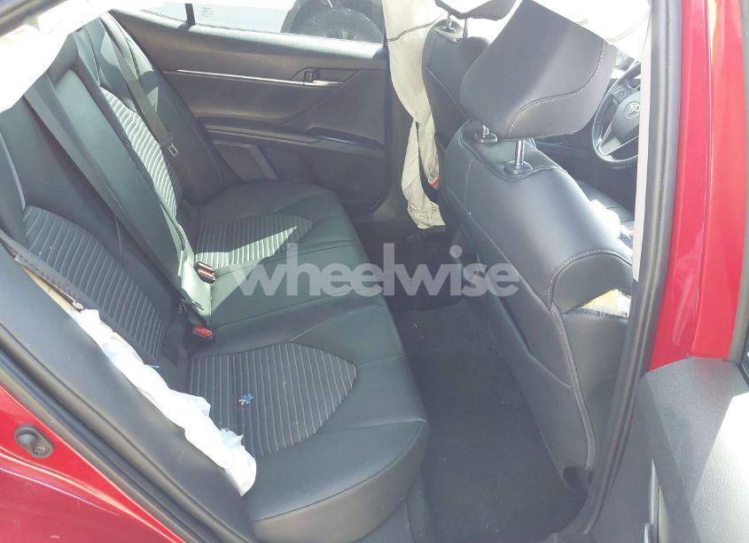 Photo 8 of 2020 Toyota Camry SE (VIN 4T1G11AK3LU316020)