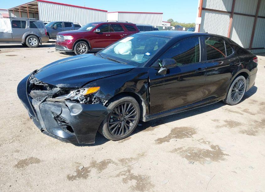 Photo 2 of 2020 Toyota Camry SE NIGHTSHADE EDITION (VIN 4T1G11AK3LU319211)