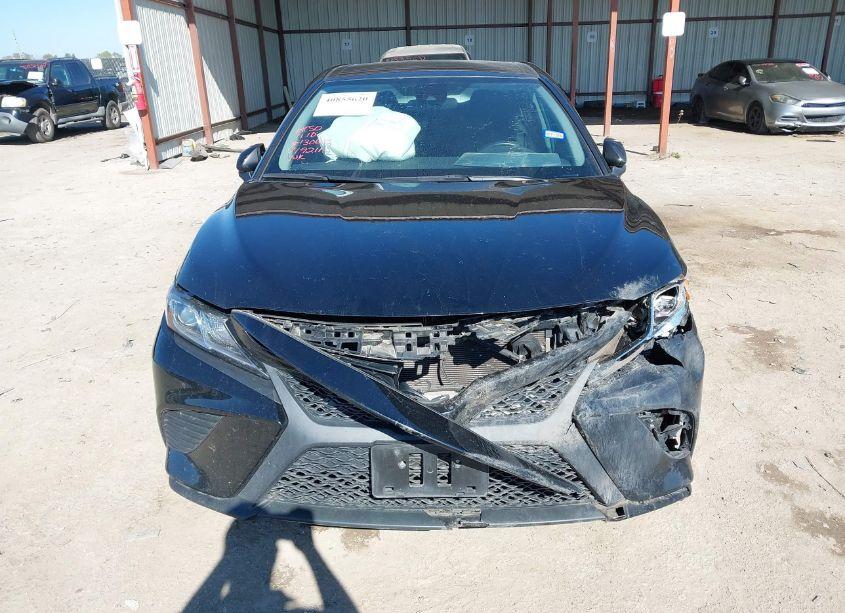 Photo 6 of 2020 Toyota Camry SE NIGHTSHADE EDITION (VIN 4T1G11AK3LU319211)