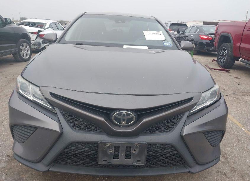 Photo 12 of 2020 Toyota Camry SE (VIN 4T1G11AK3LU321122)