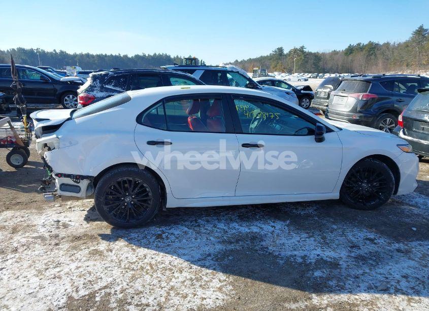 Photo 13 of 2020 Toyota Camry SE NIGHTSHADE EDITION (VIN 4T1G11AK3LU348286)