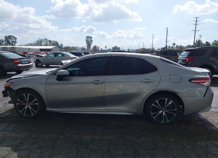 Photo 19 of 2020 Toyota Camry SE (VIN 4T1G11AK3LU350796)