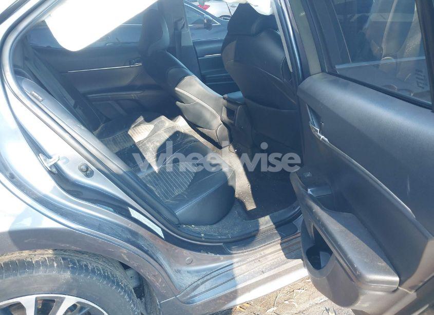 Photo 8 of 2020 Toyota Camry SE (VIN 4T1G11AK3LU359305)