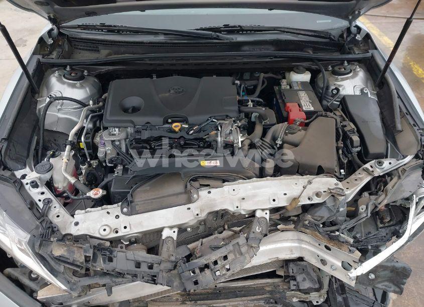 Photo 10 of 2020 Toyota Camry SE (VIN 4T1G11AK3LU372880)