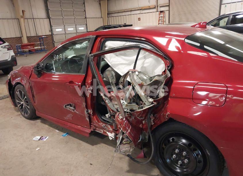 Photo 6 of 2020 Toyota Camry SE (VIN 4T1G11AK3LU374838)