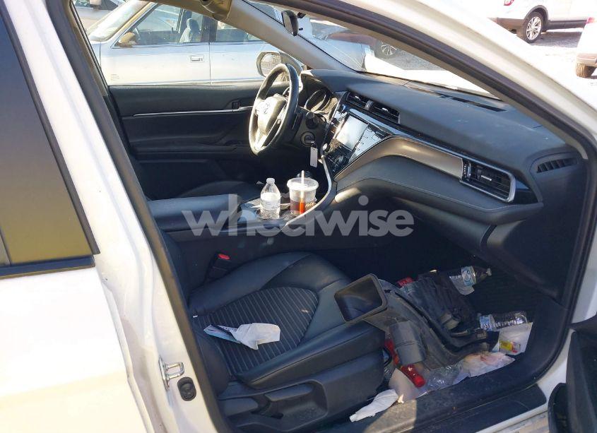 Photo 5 of 2020 Toyota Camry SE NIGHTSHADE EDITION (VIN 4T1G11AK3LU401455)
