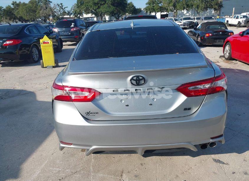 Photo 15 of 2020 Toyota Camry SE (VIN 4T1G11AK3LU875812)