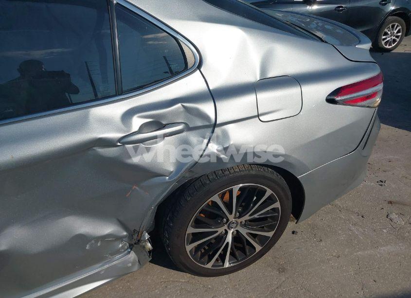 Photo 16 of 2020 Toyota Camry SE (VIN 4T1G11AK3LU875812)