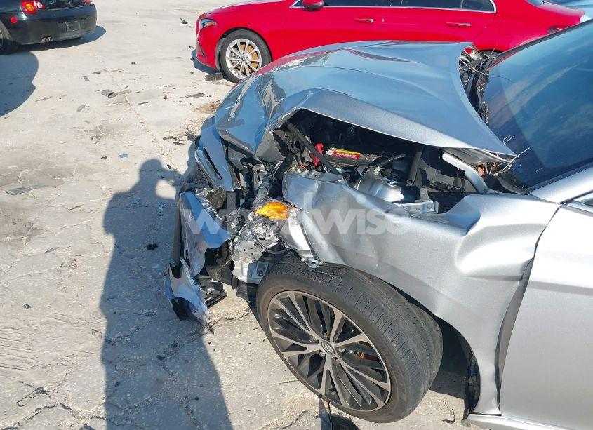 Photo 20 of 2020 Toyota Camry SE (VIN 4T1G11AK3LU875812)