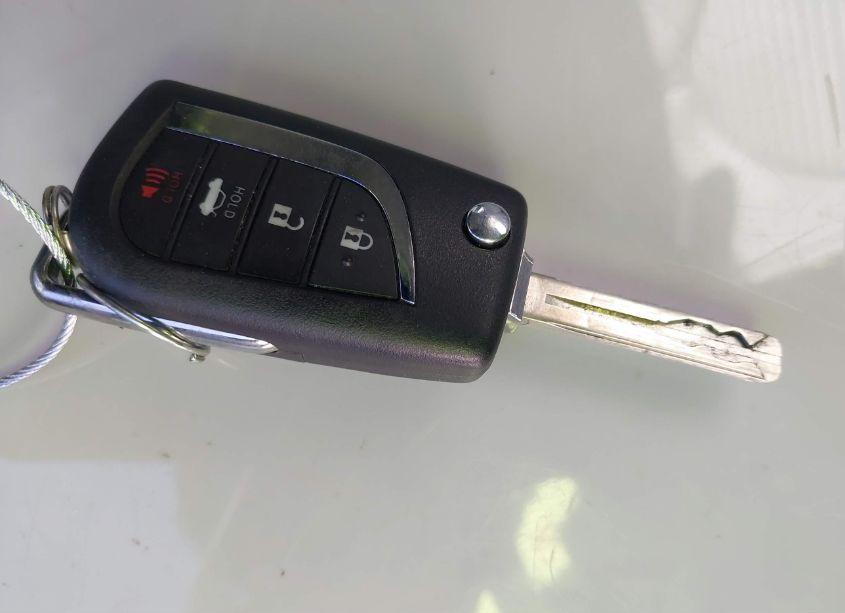 Photo 11 of 2020 Toyota Camry SE (VIN 4T1G11AK3LU900739)