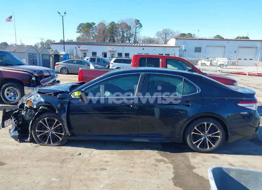 Photo 14 of 2020 Toyota Camry SE (VIN 4T1G11AK3LU908632)